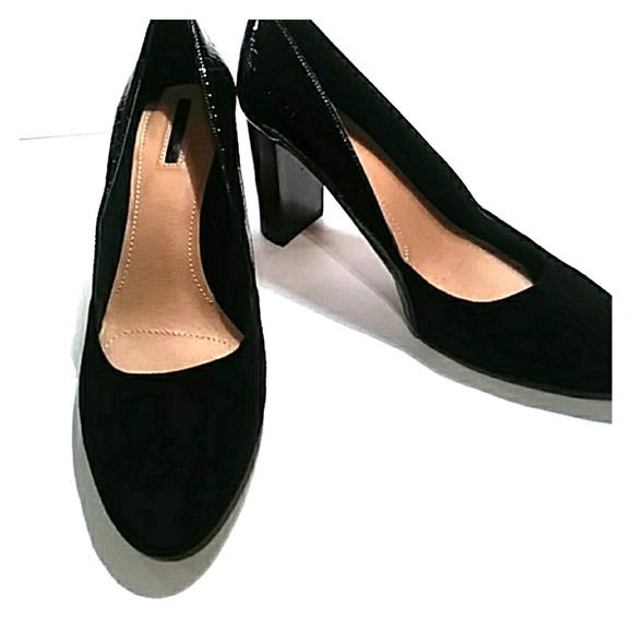 Tahari Shoes - Tahari women's heels 10M